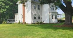 1900 NE 65th Street, Gladstone, MO 64118