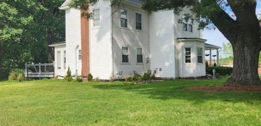 1900 NE 65th Street, Gladstone, MO 64118