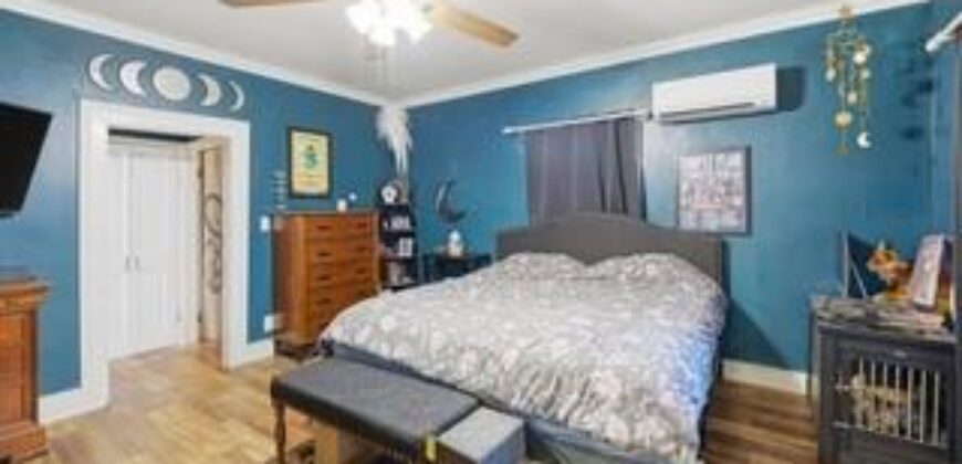 1900 NE 65th Street, Gladstone, MO 64118