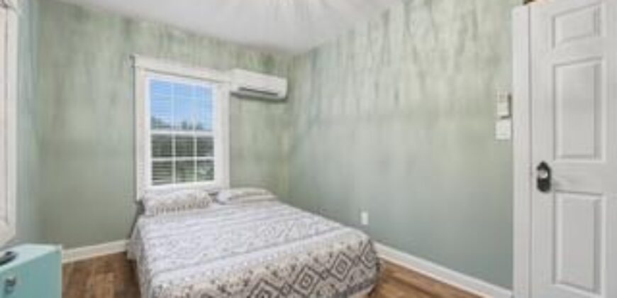 1900 NE 65th Street, Gladstone, MO 64118