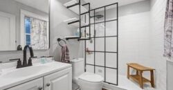 1900 NE 65th Street, Gladstone, MO 64118