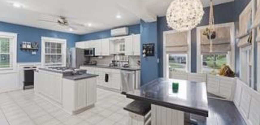 1900 NE 65th Street, Gladstone, MO 64118