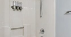 807 E Summit Street, Smithville, MO 64089