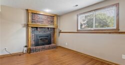 807 E Summit Street, Smithville, MO 64089