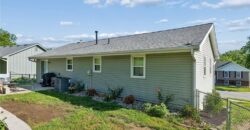 807 E Summit Street, Smithville, MO 64089