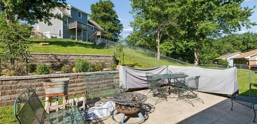 807 E Summit Street, Smithville, MO 64089