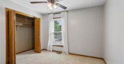 807 E Summit Street, Smithville, MO 64089