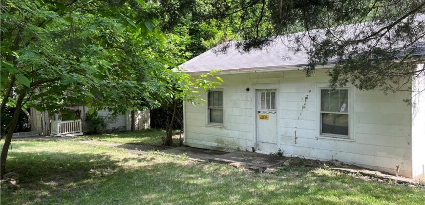 3627 41st Street, Kansas City, MO 64117