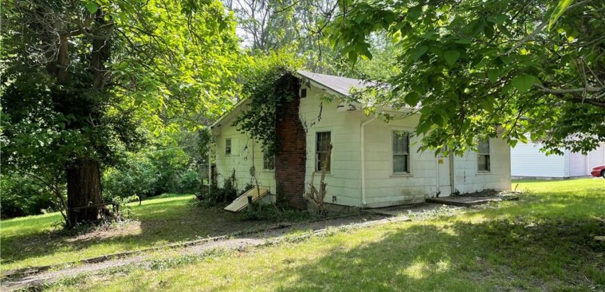 3627 41st Street, Kansas City, MO 64117