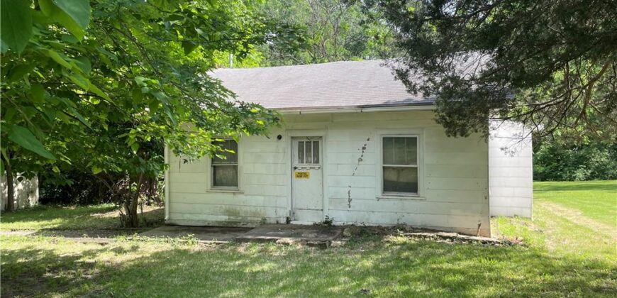 3627 41st Street, Kansas City, MO 64117