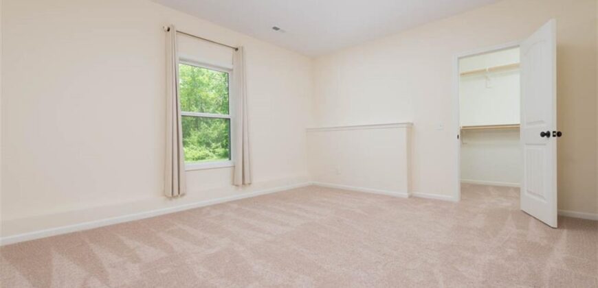 4906 NE 105th Street, Kansas City, MO 64156