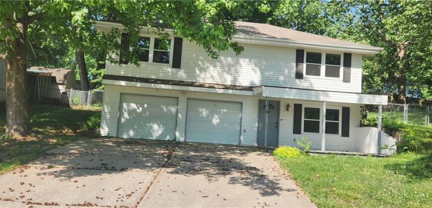 2218 Liberty Landing Road, Liberty, MO 64068