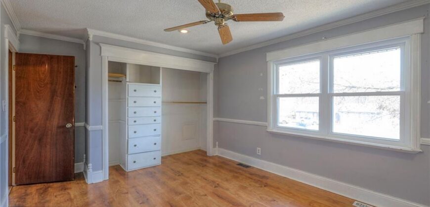 2218 Liberty Landing Road, Liberty, MO 64068