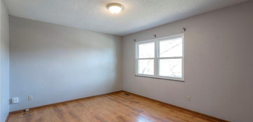 2218 Liberty Landing Road, Liberty, MO 64068