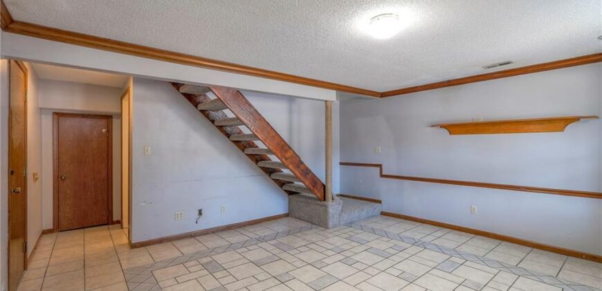 2218 Liberty Landing Road, Liberty, MO 64068