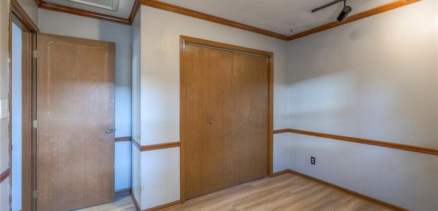2218 Liberty Landing Road, Liberty, MO 64068