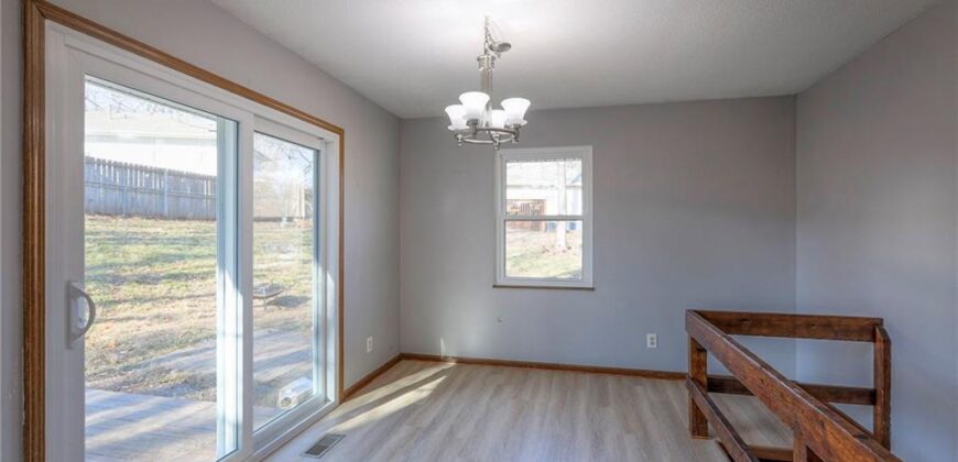 2218 Liberty Landing Road, Liberty, MO 64068