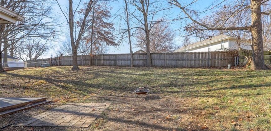 2218 Liberty Landing Road, Liberty, MO 64068