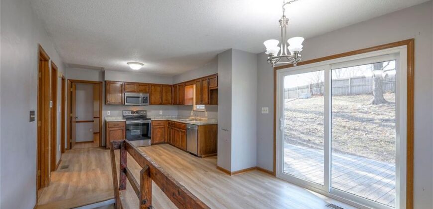 2218 Liberty Landing Road, Liberty, MO 64068