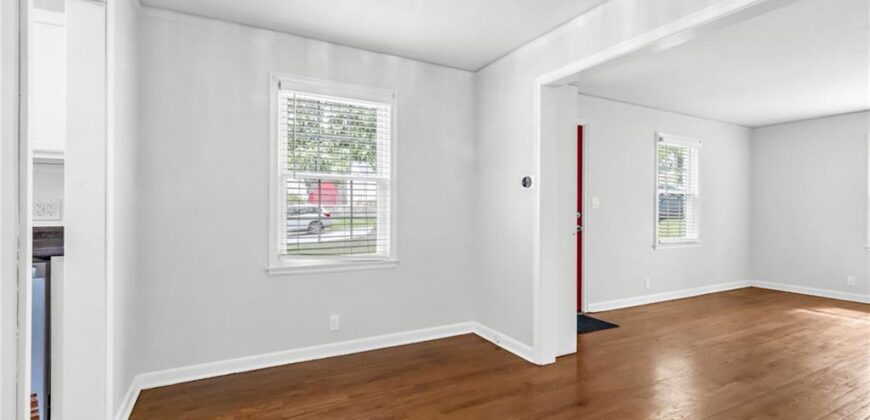 515 NE Greenfield Road, Kansas City, MO 64116