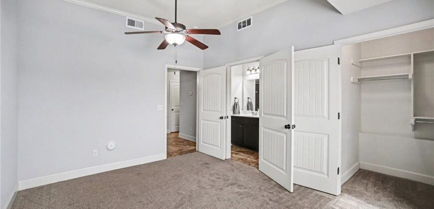 5417 N Hickory Street, Kansas City, MO 64118