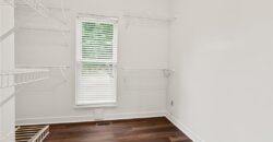 9801 N Farley Avenue, Kansas City, MO 64157