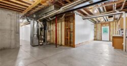 9801 N Farley Avenue, Kansas City, MO 64157