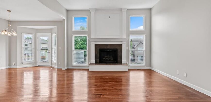 9801 N Farley Avenue, Kansas City, MO 64157
