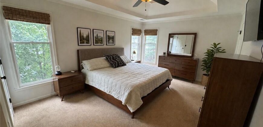 632 Taylor Drive, Liberty, MO 64068