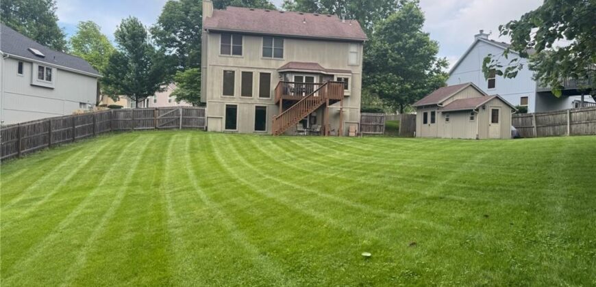 632 Taylor Drive, Liberty, MO 64068