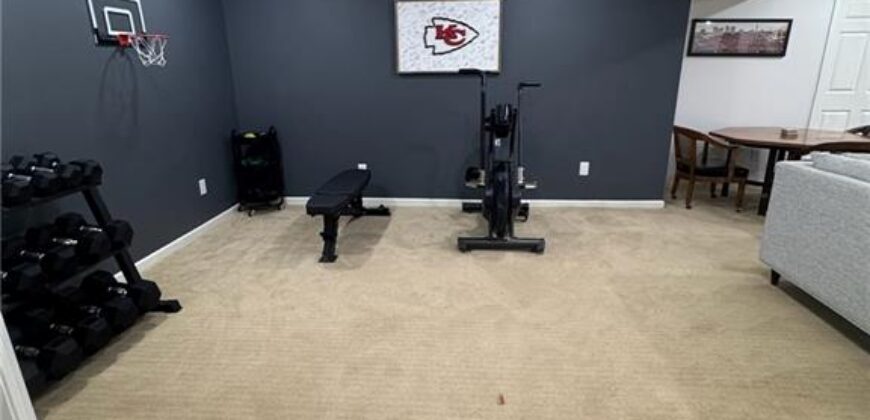 632 Taylor Drive, Liberty, MO 64068