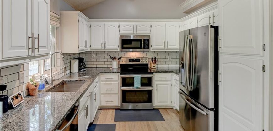 1750 Bridget Place, Liberty, MO 64068