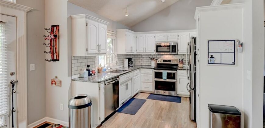 1750 Bridget Place, Liberty, MO 64068