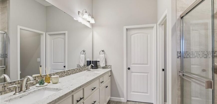 9206 NE 111th Place, Kansas City, MO 64157