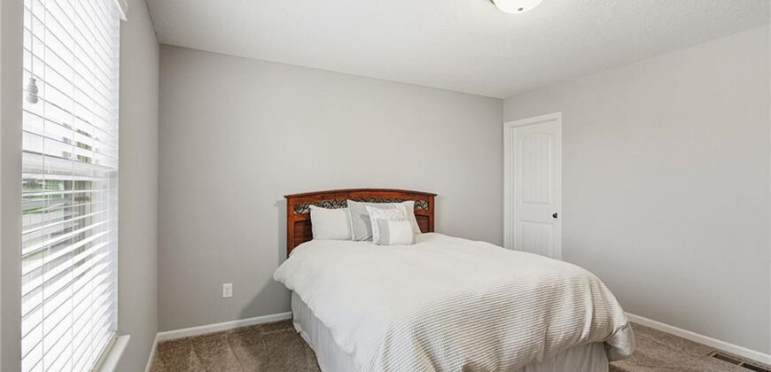 9206 NE 111th Place, Kansas City, MO 64157