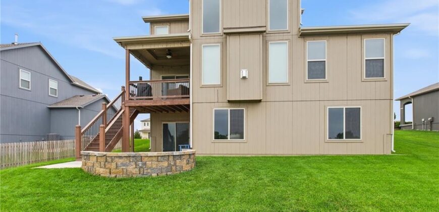 9206 NE 111th Place, Kansas City, MO 64157