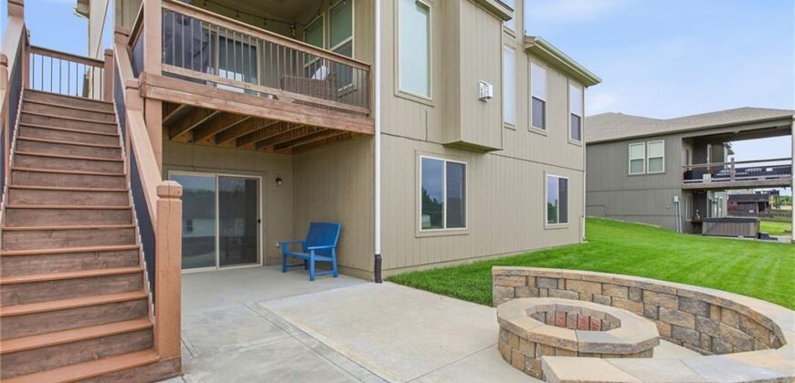 9206 NE 111th Place, Kansas City, MO 64157