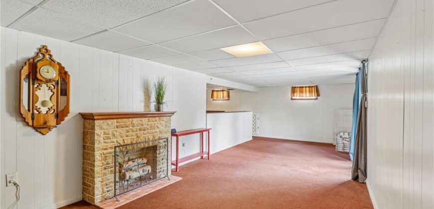 5113 Ridgewood Drive, Kansas City, MO 64151