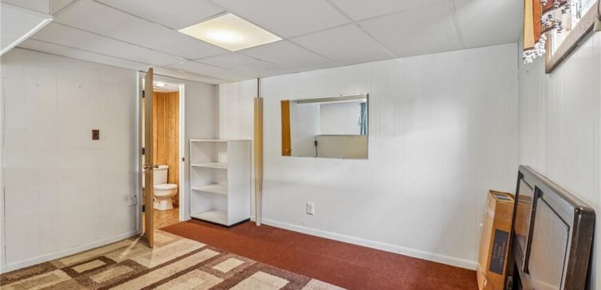 5113 Ridgewood Drive, Kansas City, MO 64151
