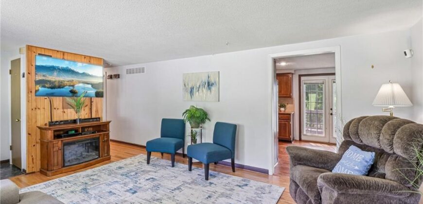 5113 Ridgewood Drive, Kansas City, MO 64151