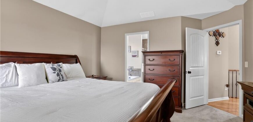 13300 N Copper Ridge Drive, Platte City, MO 64079