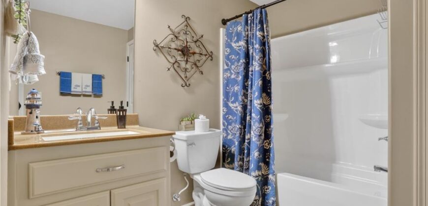 13300 N Copper Ridge Drive, Platte City, MO 64079