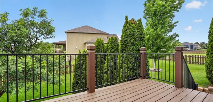 13300 N Copper Ridge Drive, Platte City, MO 64079