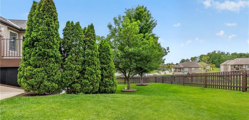 13300 N Copper Ridge Drive, Platte City, MO 64079