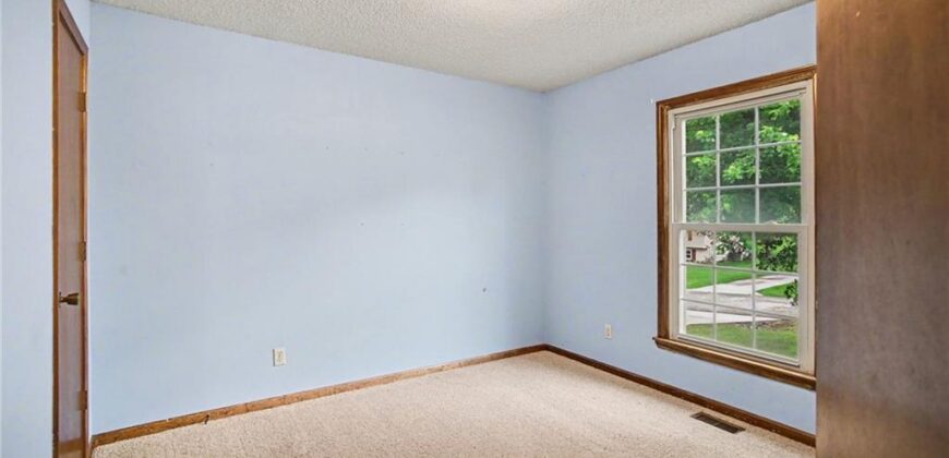 1100 NE 115th Street, Kansas City, MO 64155