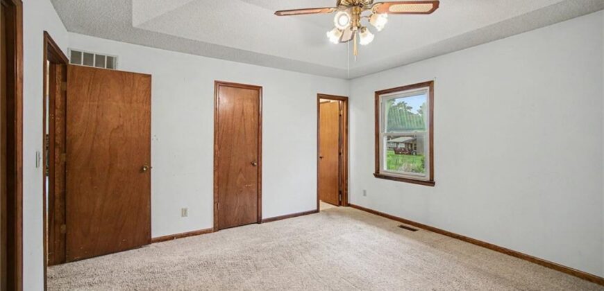 1100 NE 115th Street, Kansas City, MO 64155