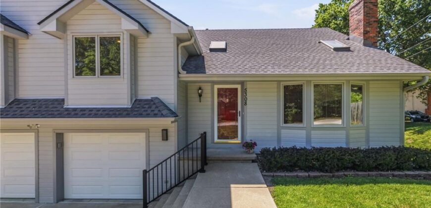 5308 N Wyandotte Street, Gladstone, MO 64118