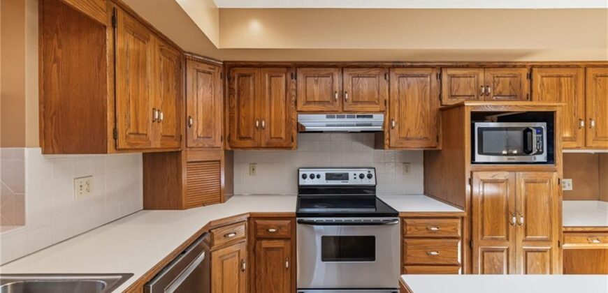 5308 N Wyandotte Street, Gladstone, MO 64118