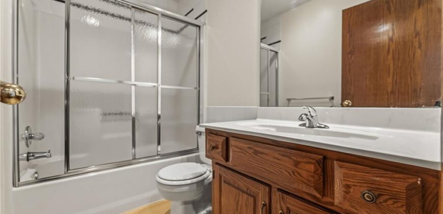 5308 N Wyandotte Street, Gladstone, MO 64118