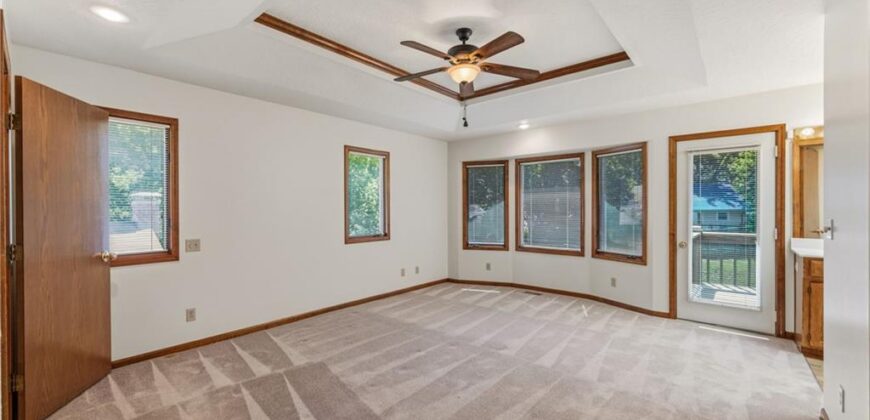 5308 N Wyandotte Street, Gladstone, MO 64118